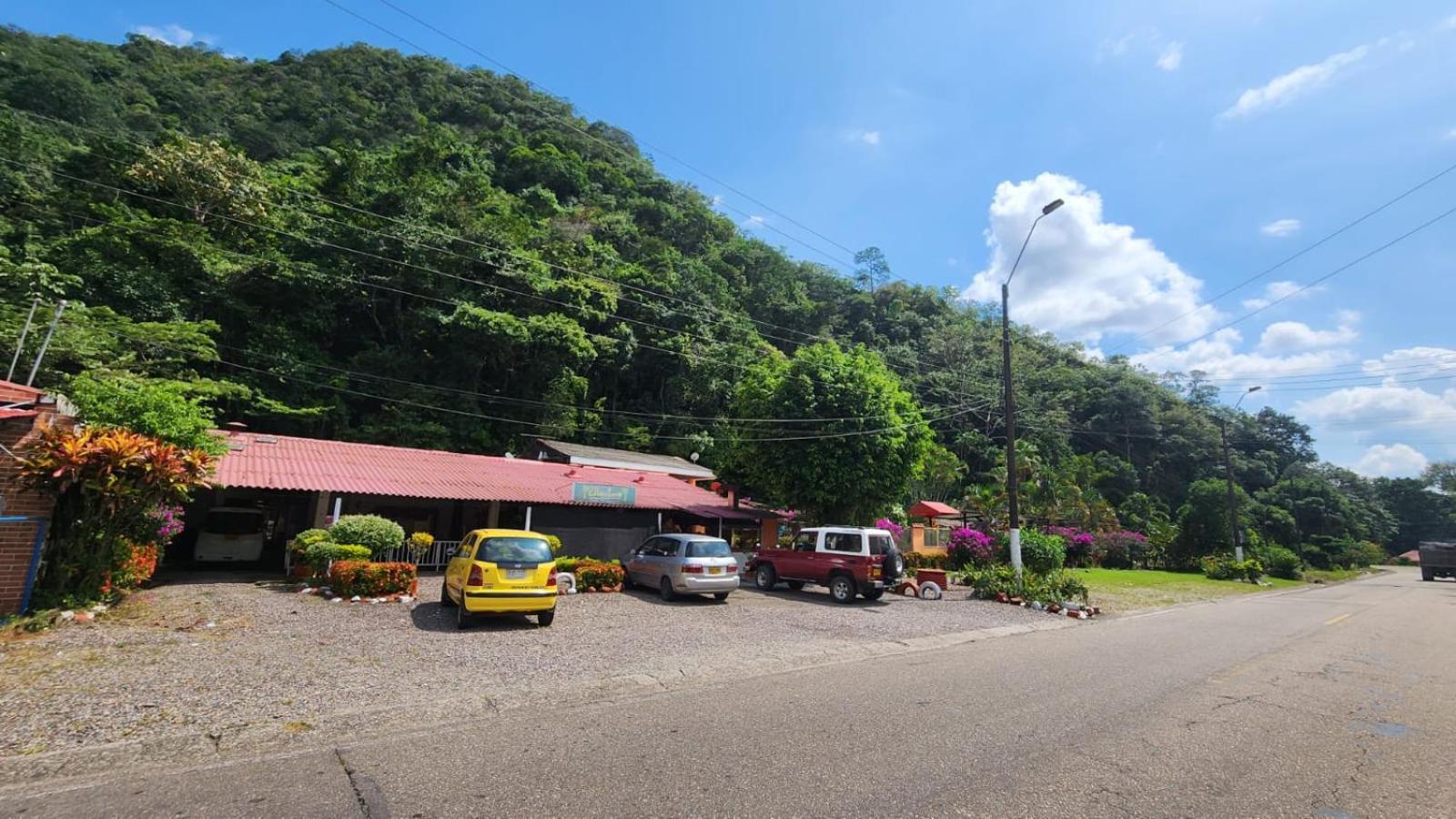 Hotel Balneario Chorillano Villavicencio Esterno foto