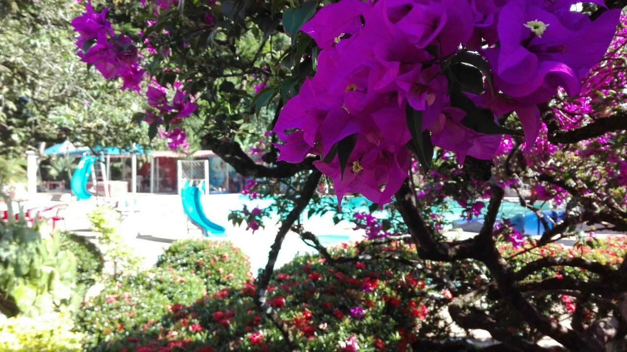Hotel Balneario Chorillano Villavicencio Esterno foto
